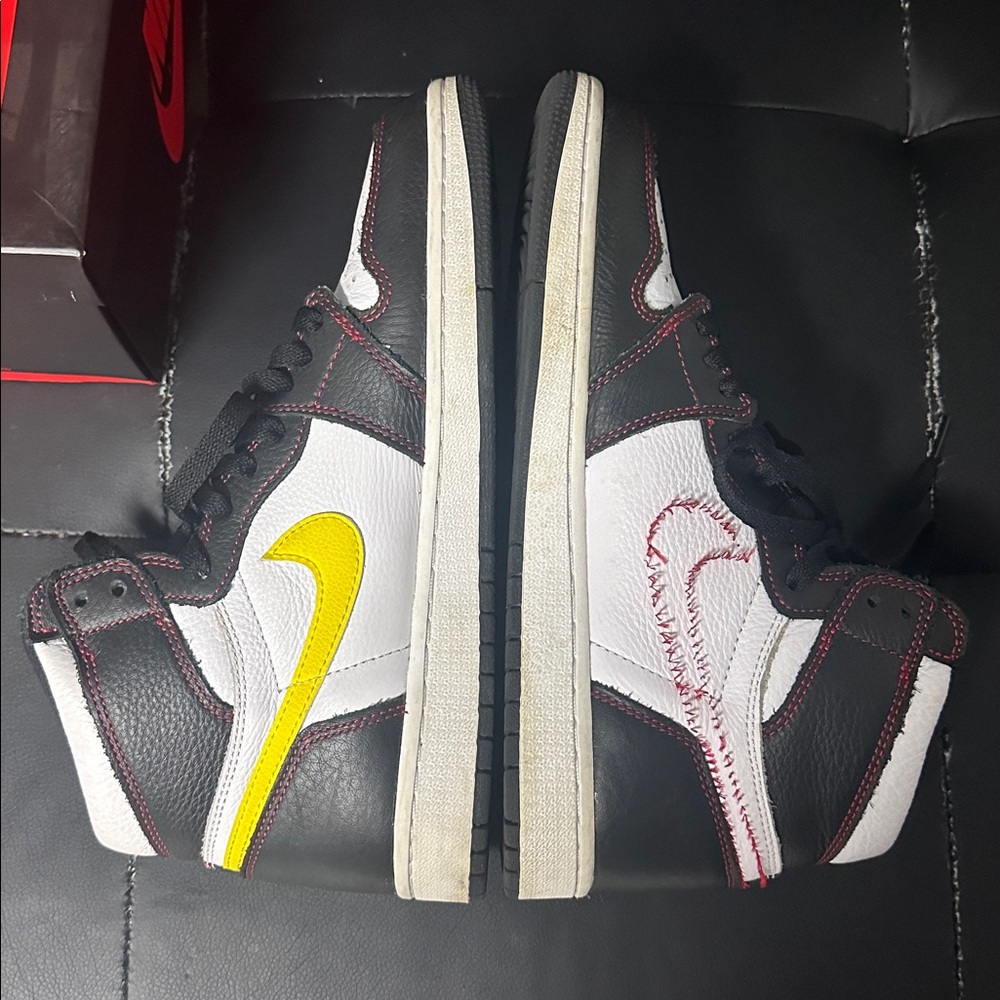 Jordan 1 - Picture 4 of 6